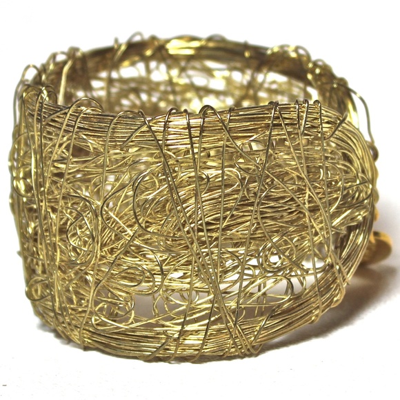 *Host Pick!*. NWOT—SAACHI Gold Statement Bracelet - Picture 2 of 5